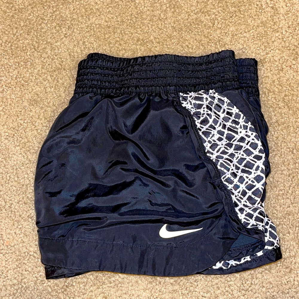 Running shorts - Picture 1 of 3